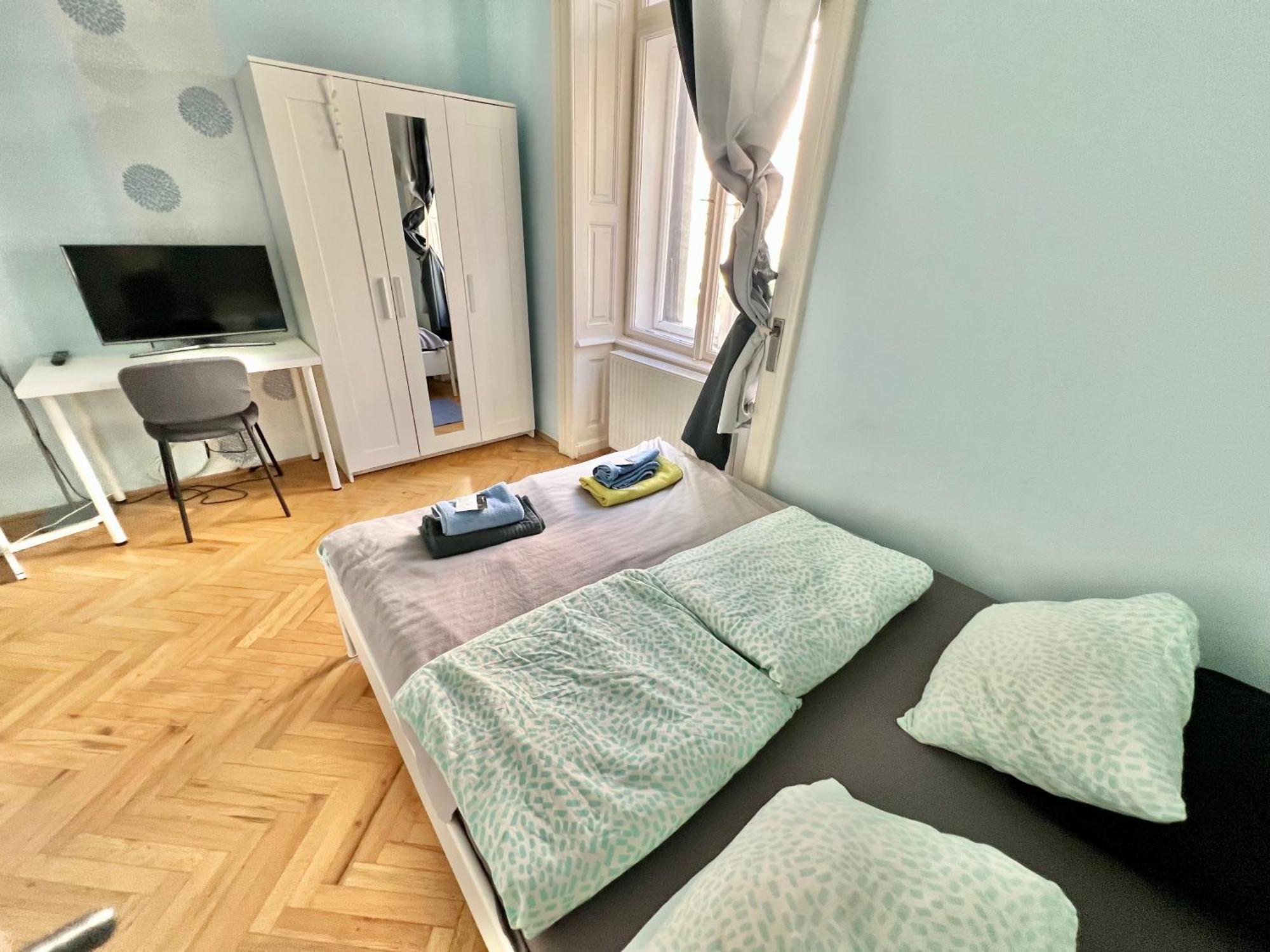 Jazzy Vibes Parliament Rooms And Ensuites - Budapest — Photos 3